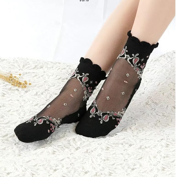 New Women’s Crystal Silk Rose 🧦 Socks - Picture 3 of 7